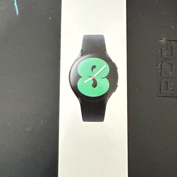 Samsung Galaxy Watch 4 Classic 40 LTE Black - Picture 3 of 16